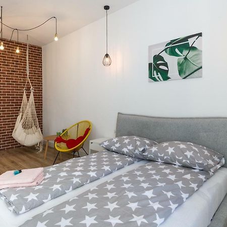 Apartament Lubicz 3 Cracóvia Exterior foto